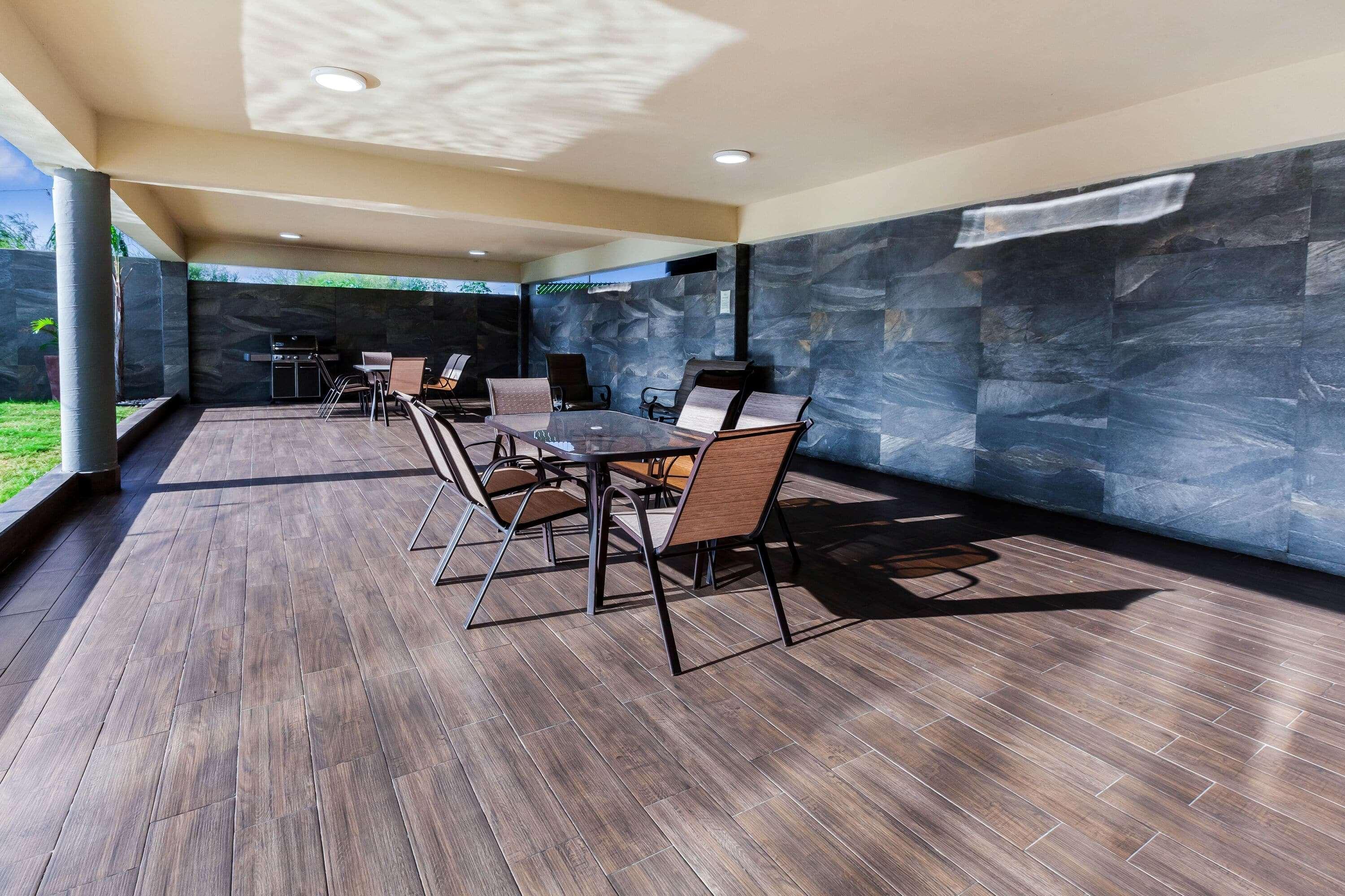 Chn Hotel Monterrey Aeropuerto, Trademark By Wyndham Apodaca Εξωτερικό φωτογραφία